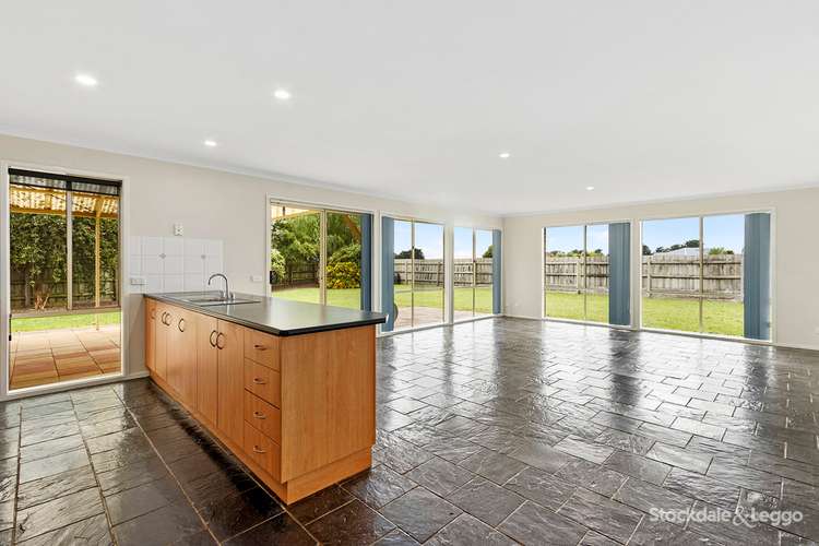 Fourth view of Homely house listing, 5 Elaine Court, Leongatha VIC 3953
