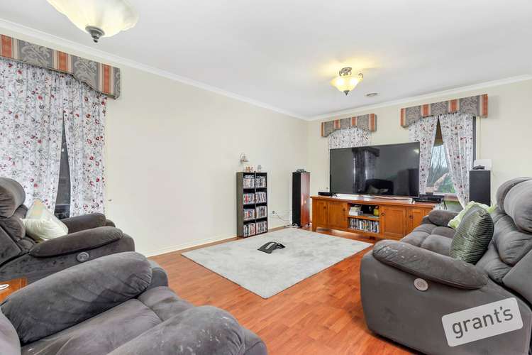 Fifth view of Homely house listing, 8 Catherine Place, Pakenham VIC 3810