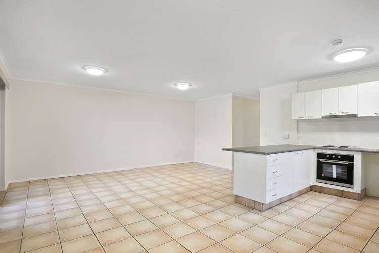 Second view of Homely apartment listing, 2/33 Chelsea Ave, Broadbeach QLD 4218