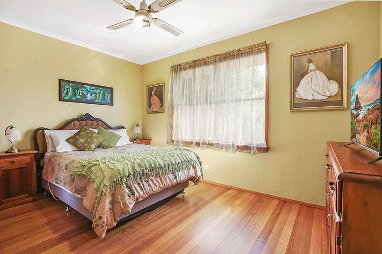 Fifth view of Homely house listing, 33 Wornes Drive, Wodonga VIC 3690