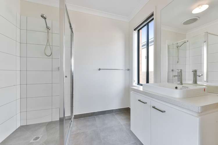 Fifth view of Homely house listing, 18 Celesta Road, Lara VIC 3212