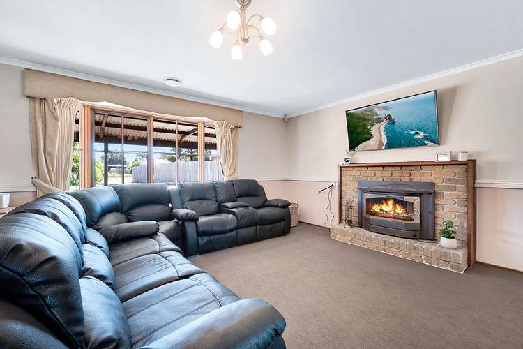 Third view of Homely house listing, 6 Amanda Court, Pakenham VIC 3810