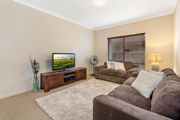 Second view of Homely house listing, 5 Silkpod Court, North Lakes QLD 4509