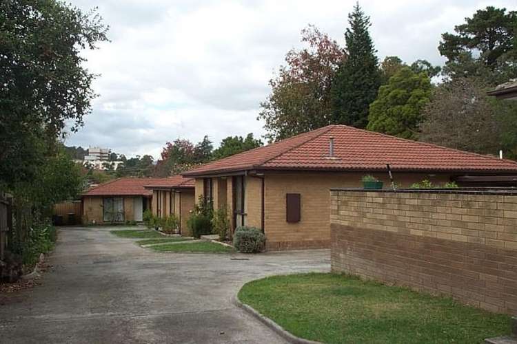 Main view of Homely unit listing, 2/15 Mines Road, Ringwood East VIC 3135