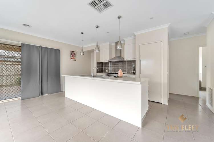 Fifth view of Homely house listing, 11 Minter Court, Truganina VIC 3029