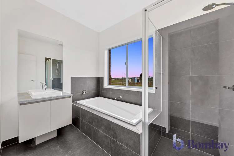 Fifth view of Homely house listing, 30 Bookham Circuit, Kalkallo VIC 3064