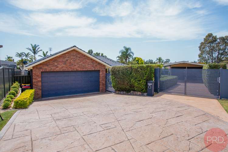 Second view of Homely house listing, 10 Elizabeth Close, Thornton NSW 2322