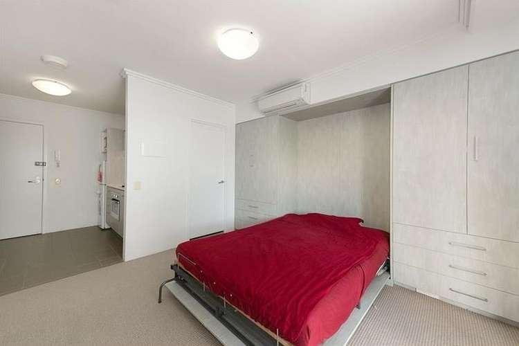 Main view of Homely studio listing, 15/62 Cordelia Street, South Brisbane QLD 4101