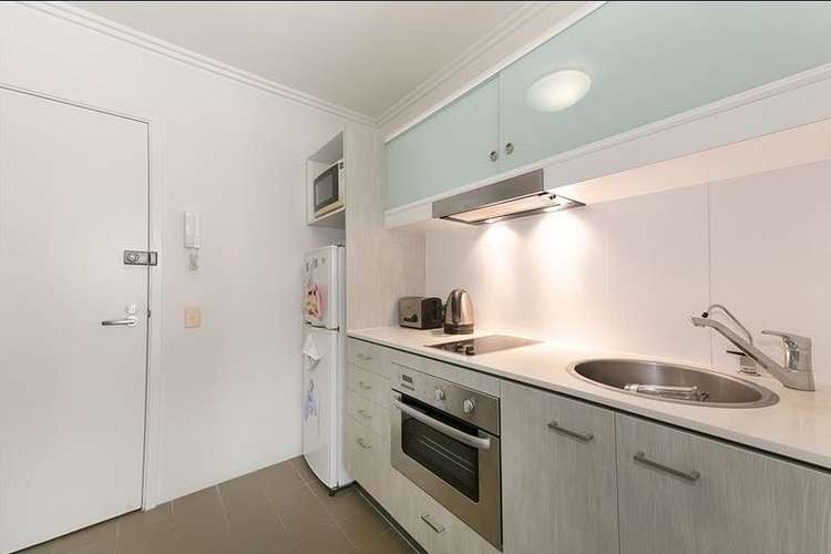 Third view of Homely studio listing, 15/62 Cordelia Street, South Brisbane QLD 4101