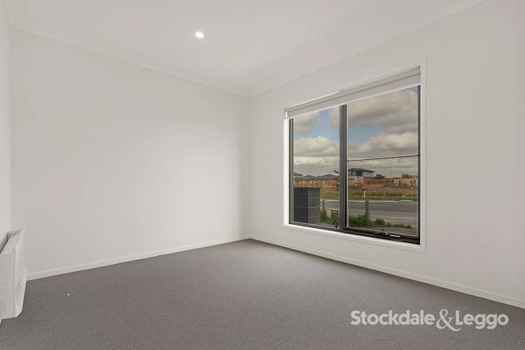 Second view of Homely house listing, 118 Highlander Drive, Craigieburn VIC 3064