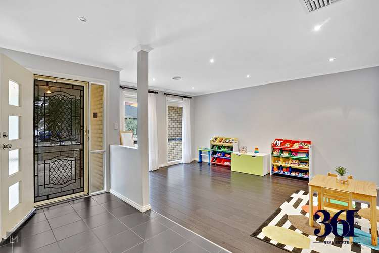 Fourth view of Homely house listing, 2 Ryans Court, Burnside Heights VIC 3023