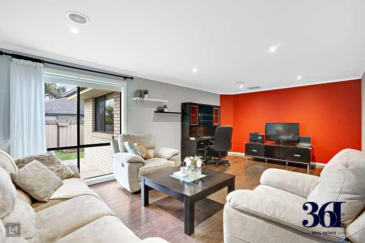 Sixth view of Homely house listing, 2 Ryans Court, Burnside Heights VIC 3023