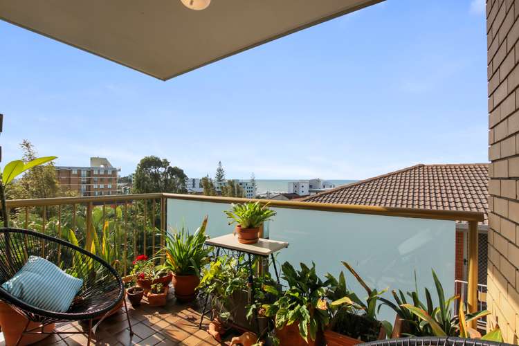 Fourth view of Homely unit listing, 2/17 Dingle Avenue, Kings Beach QLD 4551