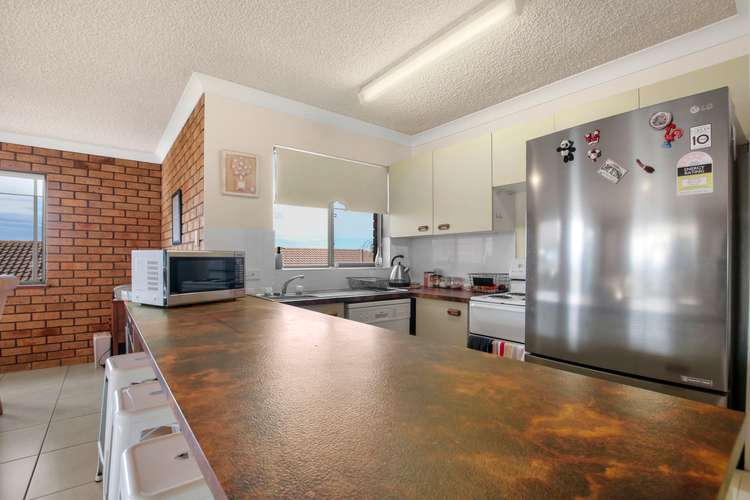 Fifth view of Homely unit listing, 2/17 Dingle Avenue, Kings Beach QLD 4551