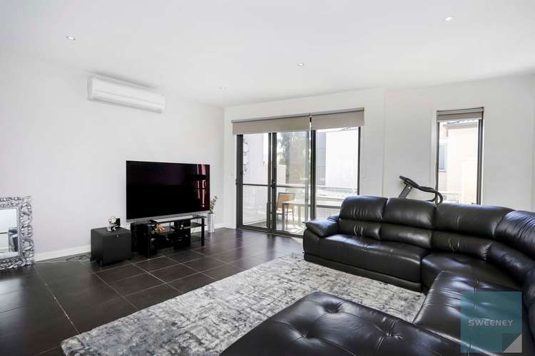 Fifth view of Homely townhouse listing, 3/25 Boathouse Drive, Caroline Springs VIC 3023