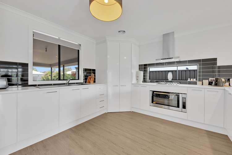 Second view of Homely house listing, 5 Brooks Terrace, Killara VIC 3691