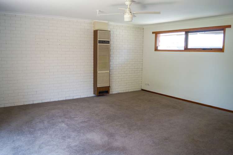 Fifth view of Homely house listing, 9 Davis Court, Shepparton VIC 3630