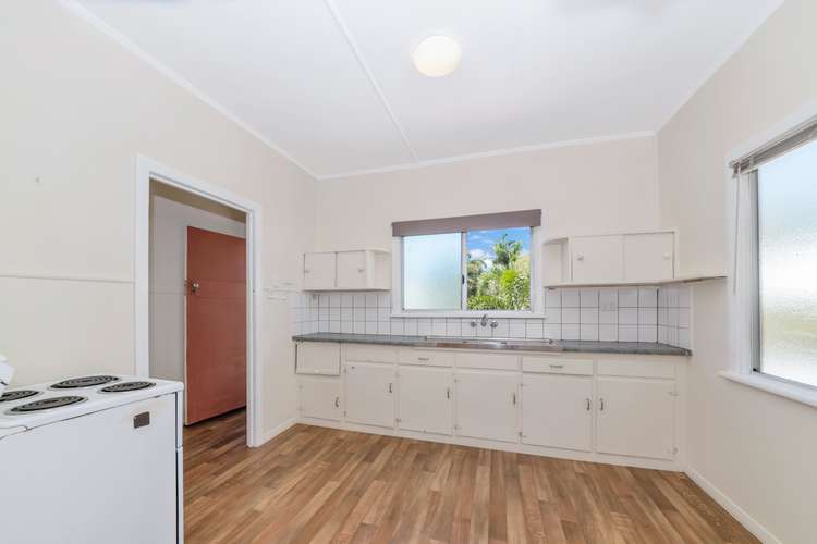 Fourth view of Homely house listing, 2/28 Ethel Street, Hyde Park QLD 4812