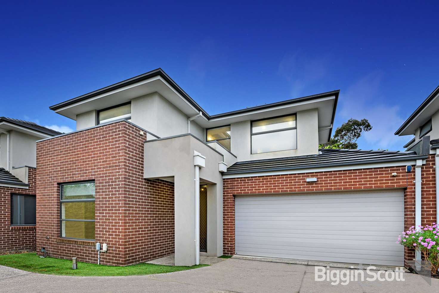 Main view of Homely townhouse listing, 2/8 Loddon Street, Box Hill North VIC 3129