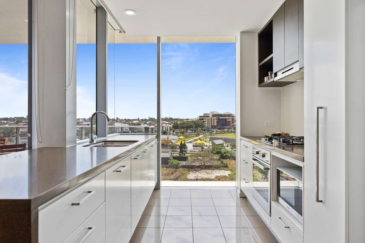 Main view of Homely apartment listing, 4014/37c Harbour Road, Hamilton QLD 4007