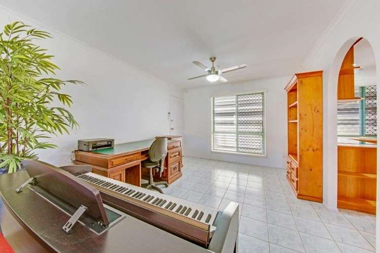 Fifth view of Homely house listing, 2 GEOFFREY THOMAS DRIVE, Tannum Sands QLD 4680