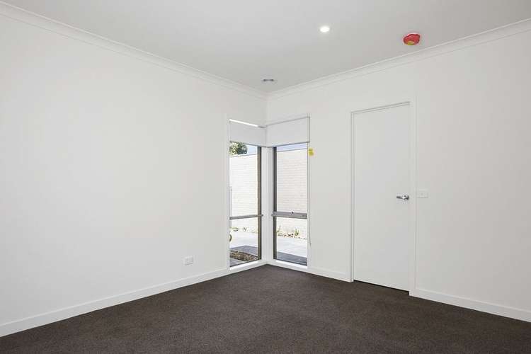 Fifth view of Homely unit listing, 2/48 Potton Avenue, Rosebud VIC 3939