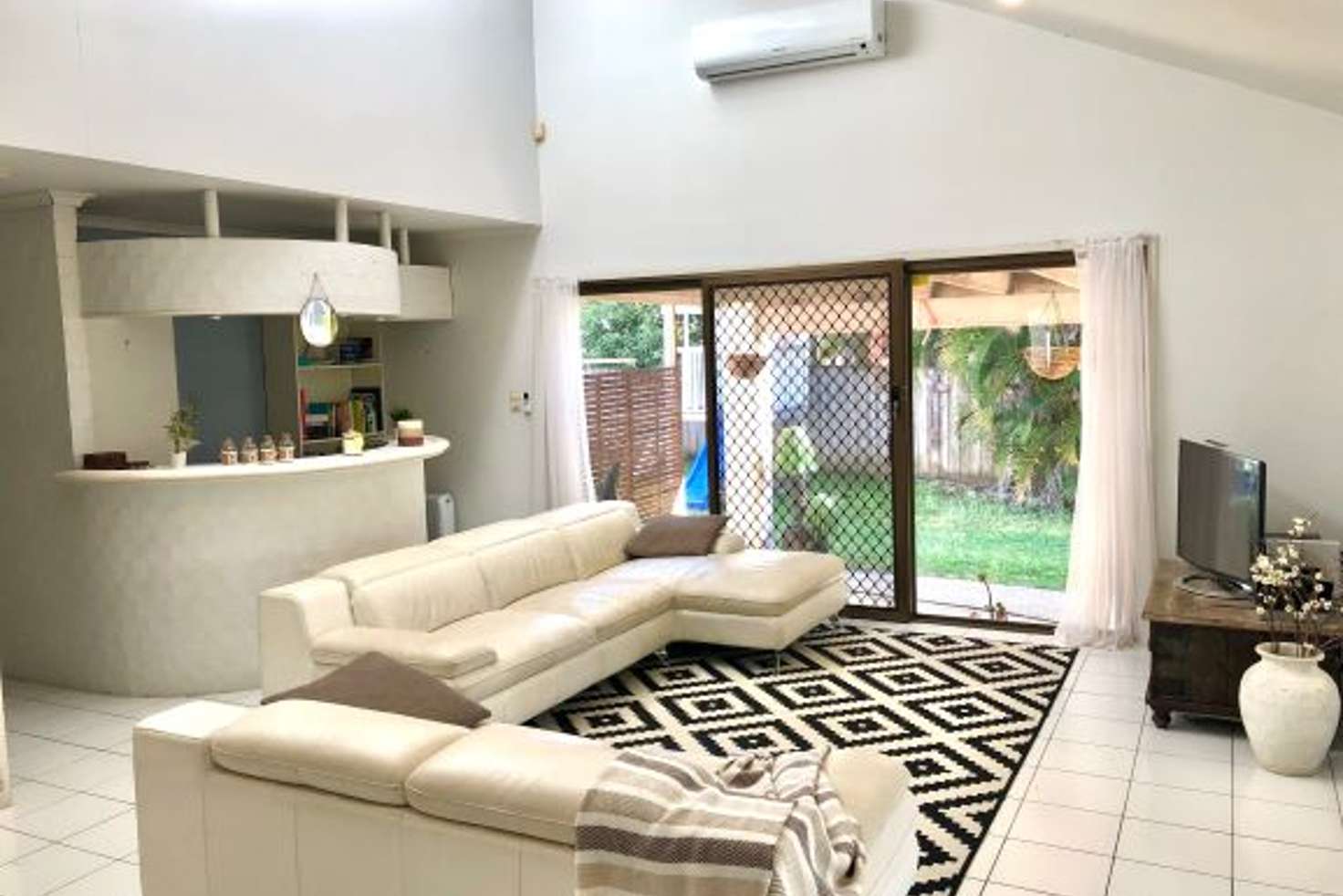 Main view of Homely house listing, 33 Ainsley Avenue, Ashmore QLD 4214