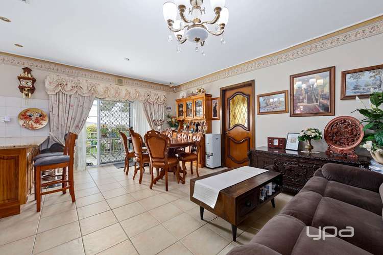 Sixth view of Homely house listing, 1 Pineneedle Court, Albanvale VIC 3021