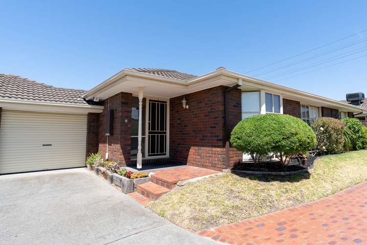 Main view of Homely unit listing, 2/260-262 Warrigal Road, Cheltenham VIC 3192