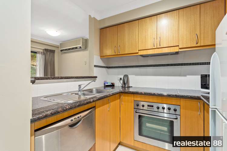 Fifth view of Homely apartment listing, 6/128 Mounts  Bay  Road, Perth WA 6000