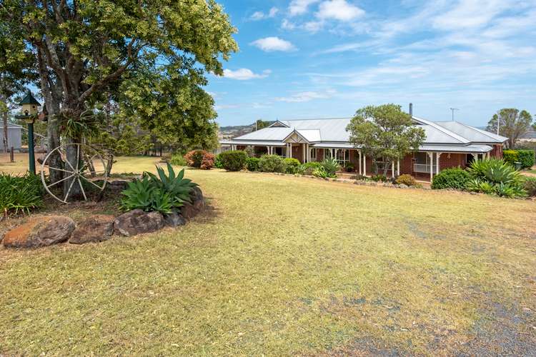 13 Vale Road, Glencoe QLD 4352