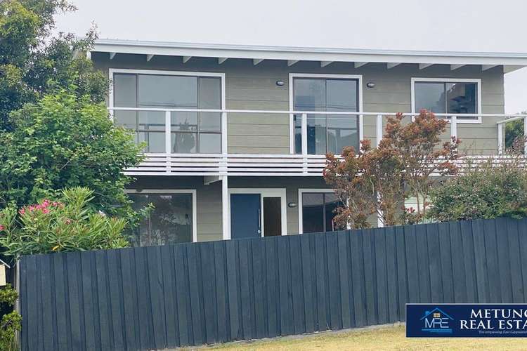 7 Ocean Court, Lakes Entrance VIC 3909