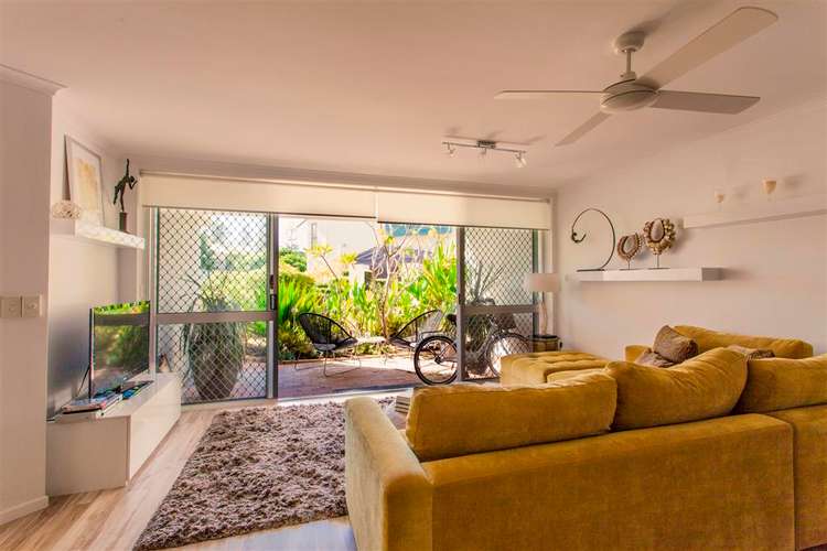 Third view of Homely apartment listing, 2/20 Ocean Street, Mermaid Beach QLD 4218