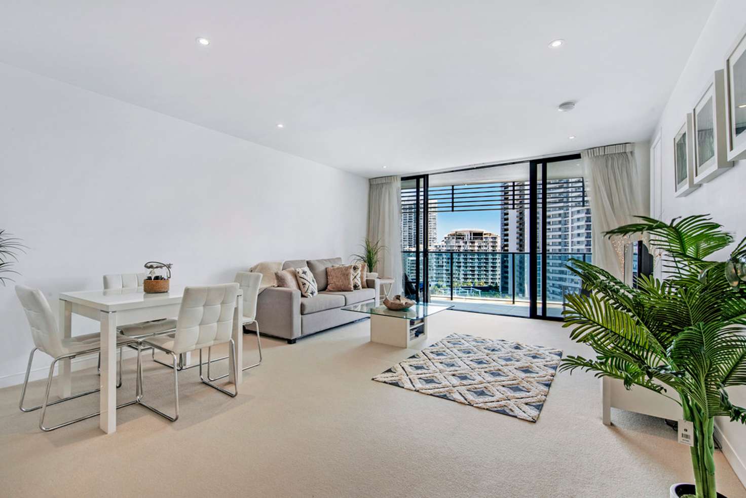 Main view of Homely apartment listing, 20901/21 Elizabeth Avenue, Broadbeach QLD 4218