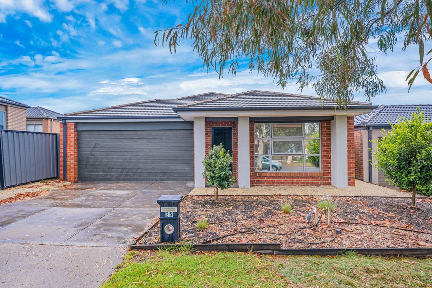 Main view of Homely house listing, 25 Sienna Way, Pakenham VIC 3810