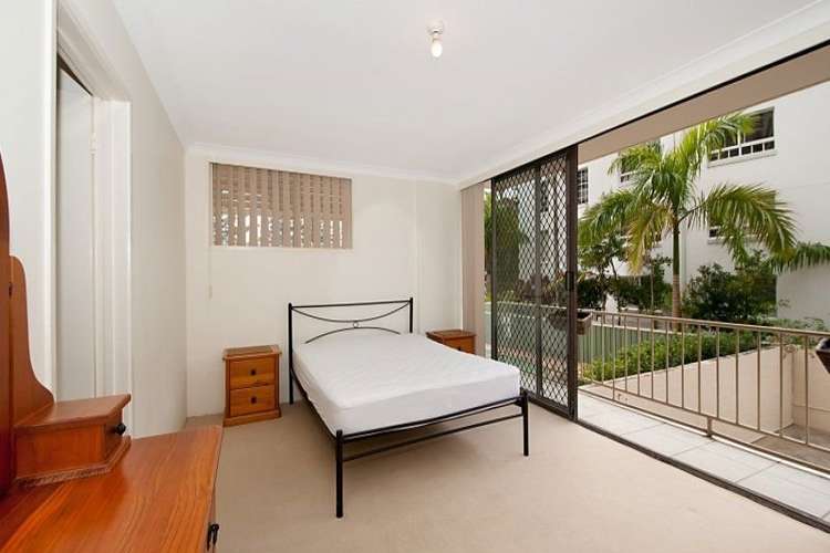 Fifth view of Homely unit listing, 4/5 Queensland Avenue, Broadbeach QLD 4218