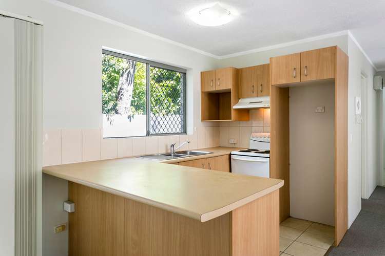 Third view of Homely unit listing, 2/164 Frank Street, Labrador QLD 4215