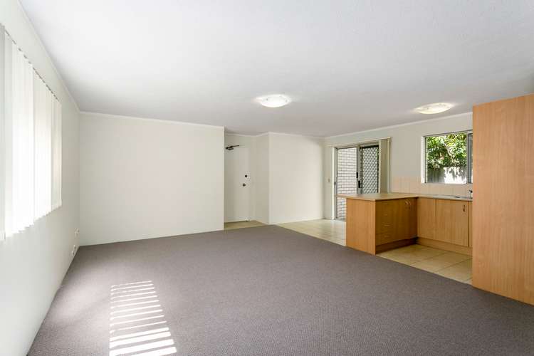 Fifth view of Homely unit listing, 2/164 Frank Street, Labrador QLD 4215