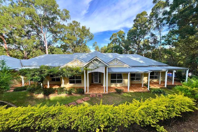 24 Logan Place, Pullenvale QLD 4069