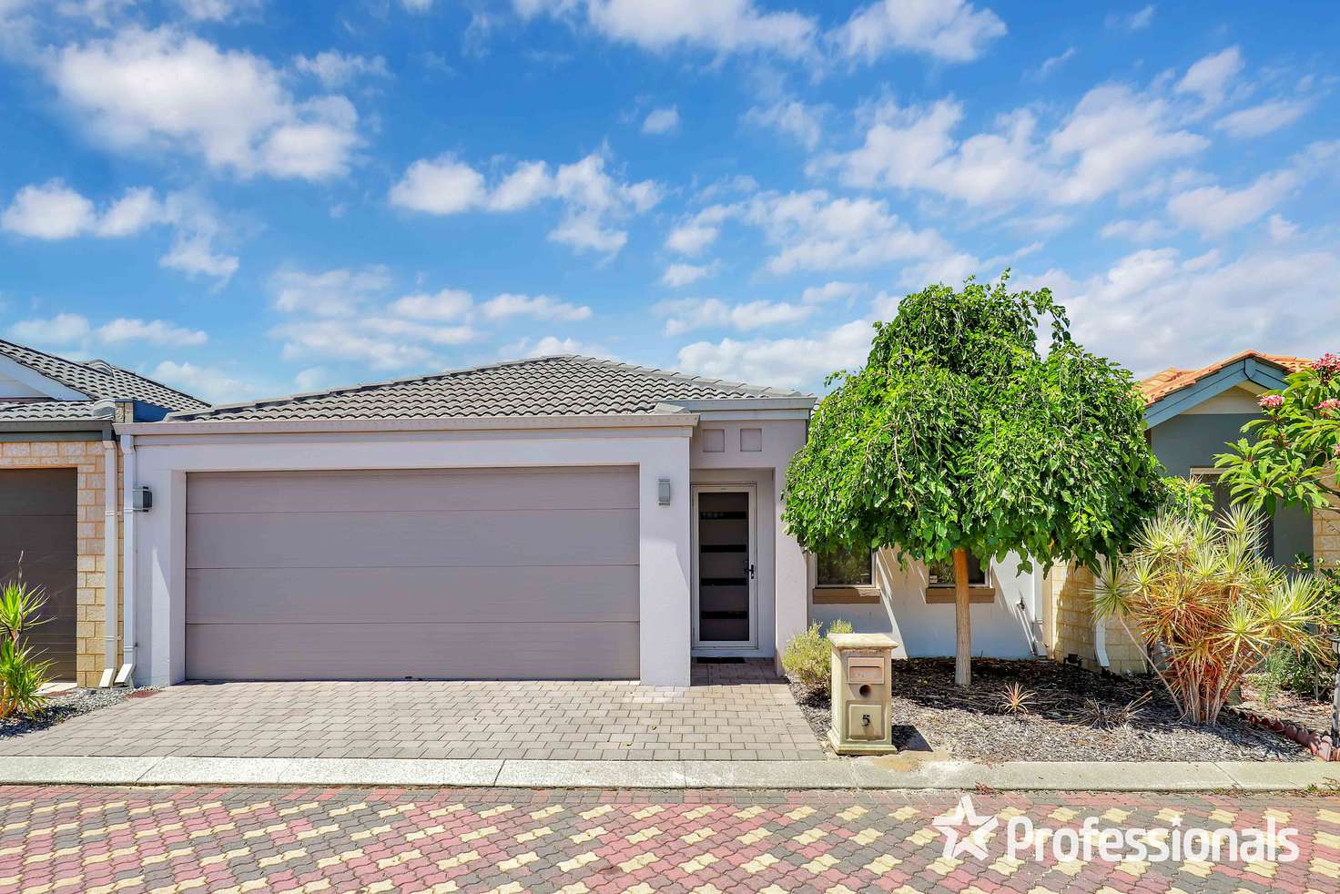 Main view of Homely house listing, 5/26 Churchill Green, Canning Vale WA 6155