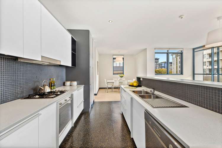 Third view of Homely apartment listing, 33/10 Pyrmont Bridge Road, Camperdown NSW 2050