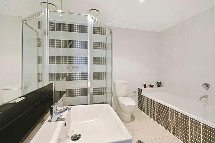 Seventh view of Homely apartment listing, 413/3 Como Crescent, Southport QLD 4215