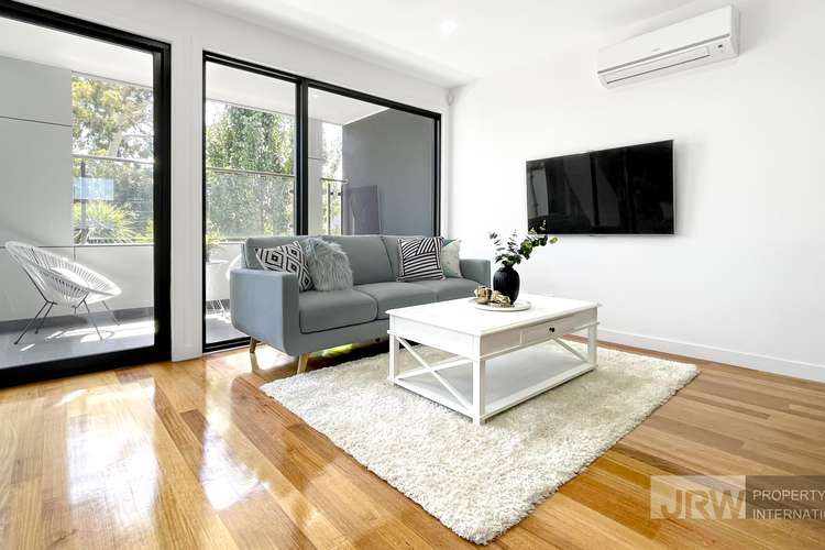 Main view of Homely townhouse listing, 5/646 Warrigal Road, Malvern East VIC 3145