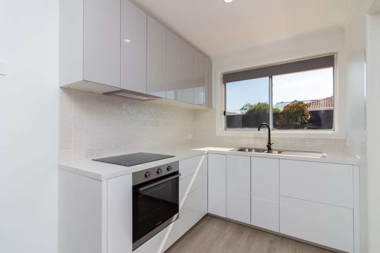 Fourth view of Homely unit listing, 2/29 Embankment Grove, Chelsea VIC 3196