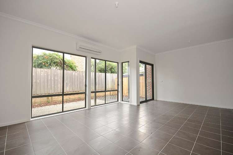 Fourth view of Homely townhouse listing, 2/10 Tulip Crescent, Boronia VIC 3155