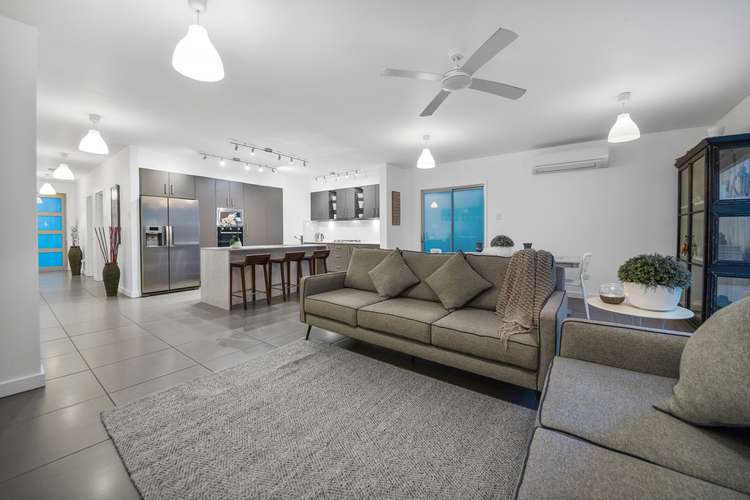 Main view of Homely house listing, 2/10 Thrush Avenue, Paradise Point QLD 4216