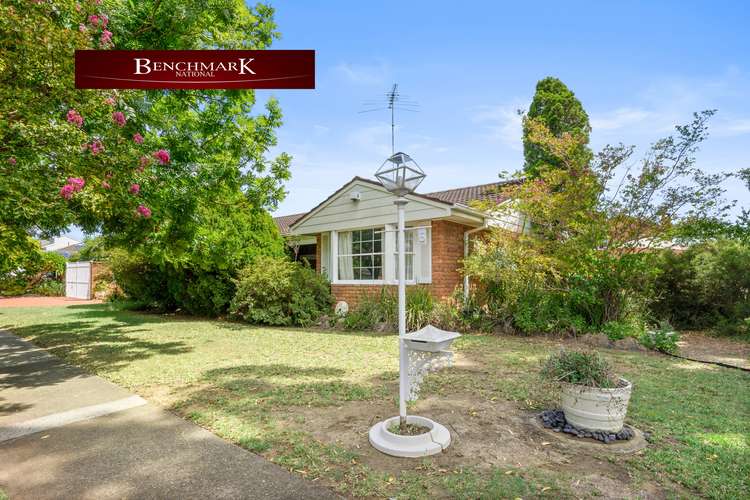 6 Hinton Place, Chipping Norton NSW 2170