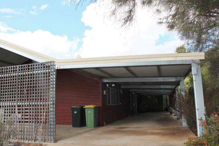 12 Milhinch St, Muluckine WA 6401