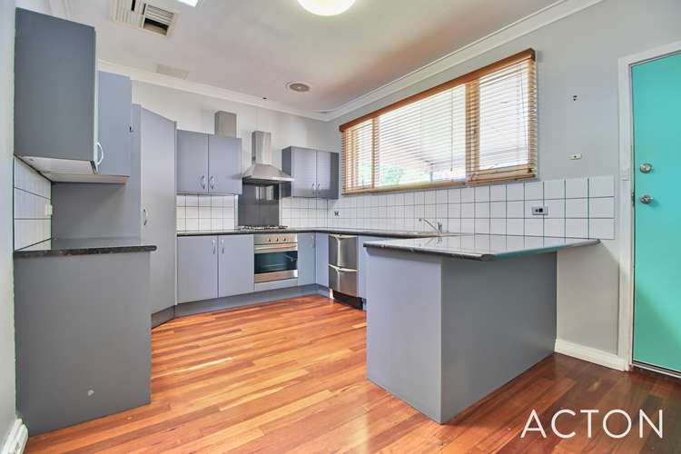 Fifth view of Homely house listing, 15 Apus Close, Rockingham WA 6168