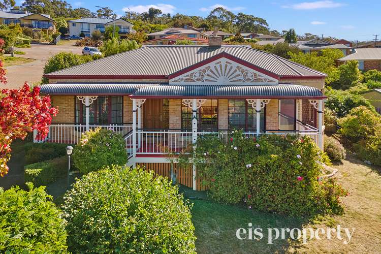 2 Donohoe Gardens, Kingston Beach TAS 7050